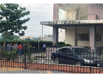 Người nước ngoài rơi từ lầu 16 chung cư ở Sài Gòn