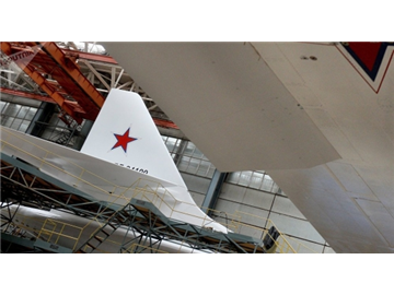 Máy bay ném bom tàng hình chiến lược Nga 'xuất trận'